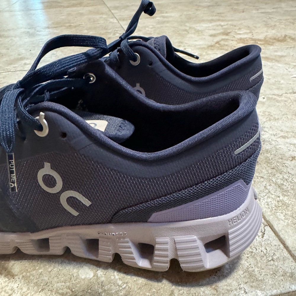 Cloud X3, like new condition, only worn once!